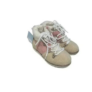 Cat & Jack- Kids Girl Lace-Up Side Zipper Fuzzy Combat Winter Boots,Beige